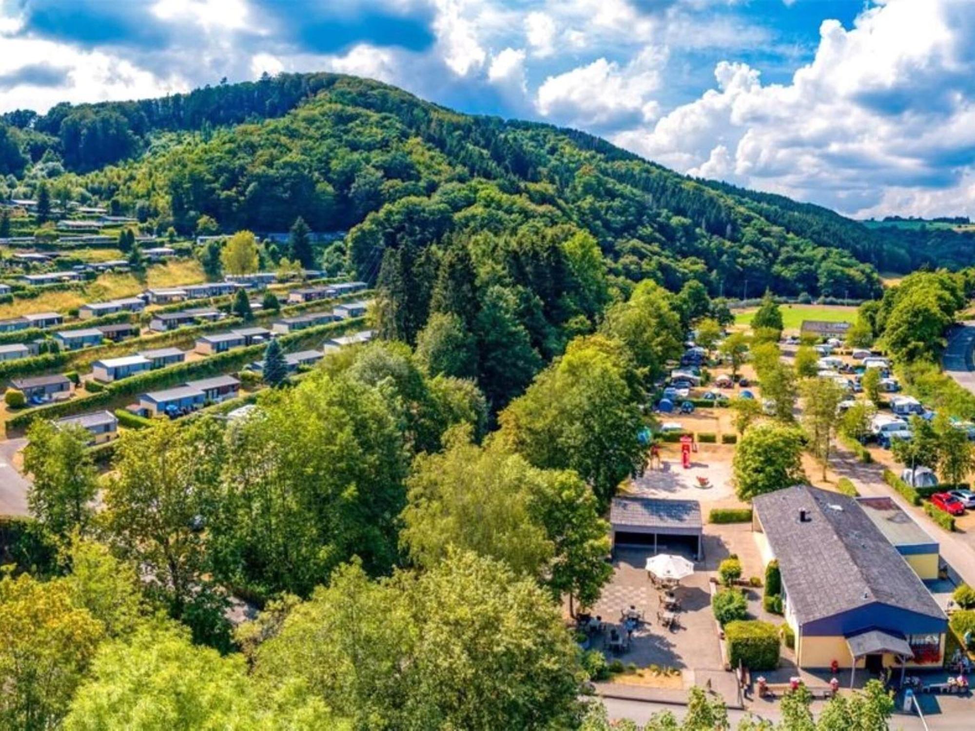 Luxurious Bungalow In Waxweiler In The Eifel المظهر الخارجي الصورة